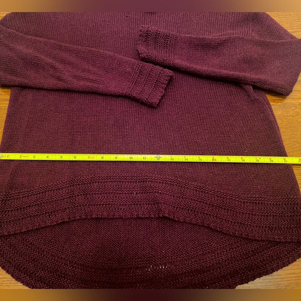 Sweater - Picture 7 of 7